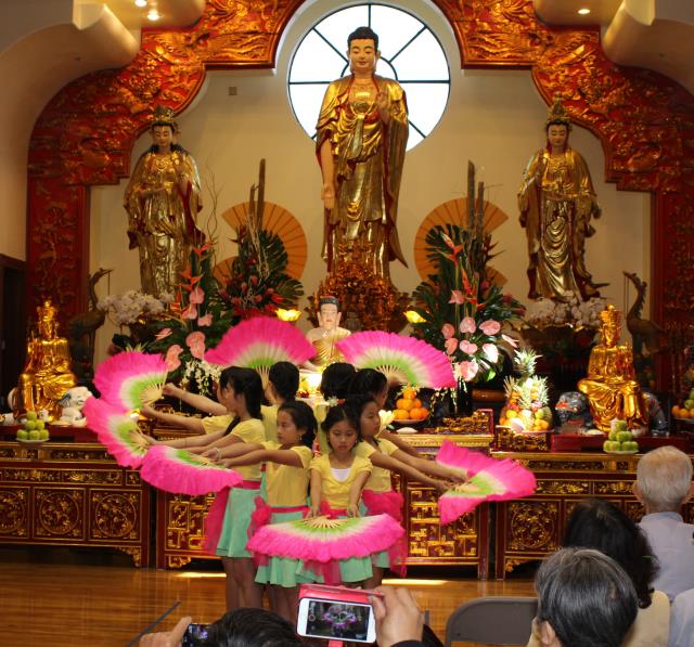 Đại lễ Phật đản PL.2561 tại chùa Đức Viên,San Jose (Hoa Kỳ)