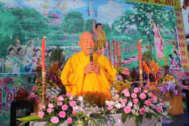 PG Đồng Tháp: Chùm ảnh xe hoa diễu hành