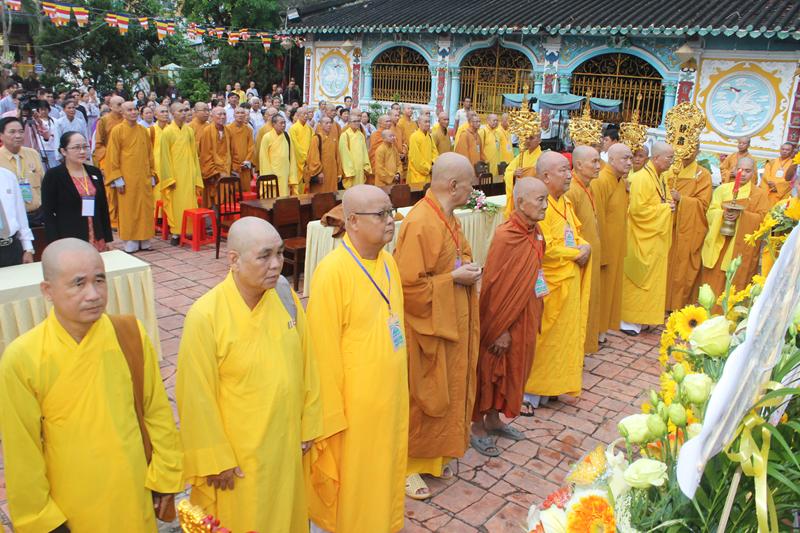 Trang nghiêm Đại lễ Phật đản PL. 2561 tại Đồng Tháp