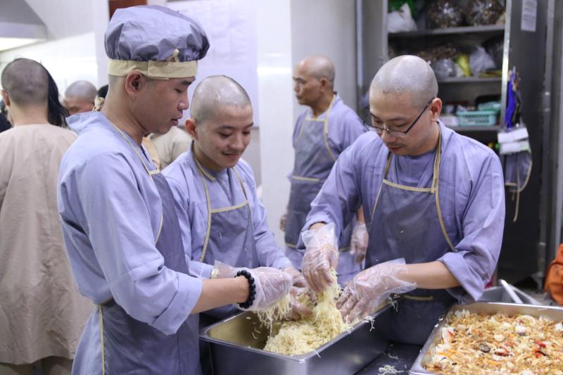 Ngày tu tập thứ hai tại khóa tu xuất gia gieo duyên chùa Giác Ngộ