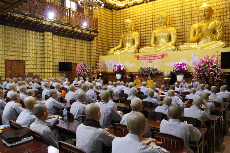 Ngày tu tập thứ hai tại khóa tu xuất gia gieo duyên chùa Giác Ngộ