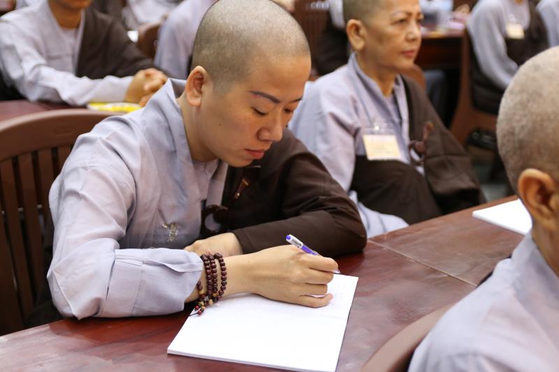 Ngày tu tập thứ hai tại khóa tu xuất gia gieo duyên chùa Giác Ngộ