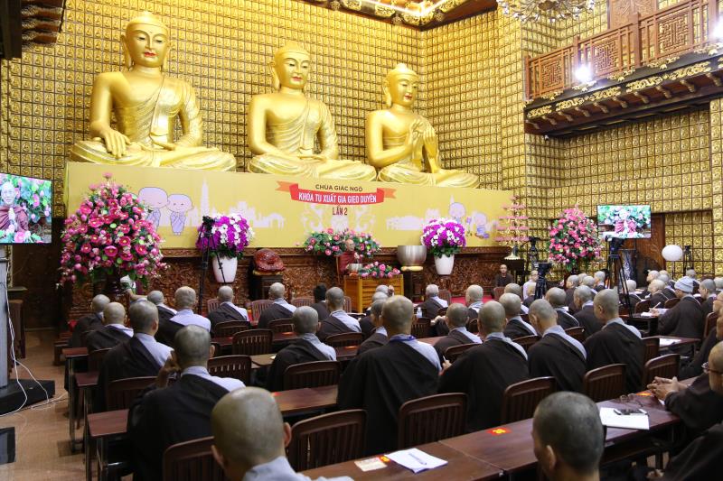 Ngày tu tập thứ hai tại khóa tu xuất gia gieo duyên chùa Giác Ngộ