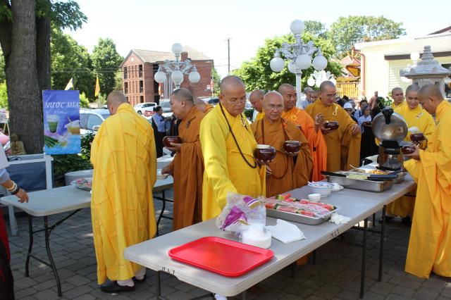 Khóa Tu Xuất Gia Gieo Duyên – Lễ Kỷ Niệm 30 NămThành Lập Chùa Lâm Tỳ Ni – Lawrence, Massachusets, Hoa Kỳ