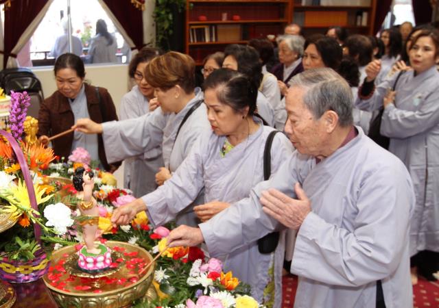 Đại lễ Phật đản PL. 2561 tại chùa Phổ Từ (California,Hoa Kỳ)