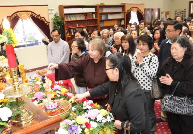Đại lễ Phật đản PL. 2561 tại chùa Phổ Từ (California,Hoa Kỳ)