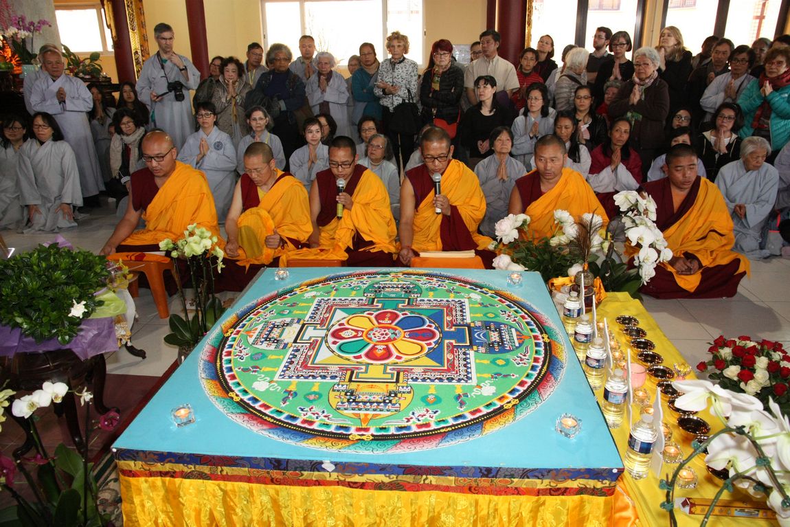 Đạo tràng Mạn Đà La Quan Thế Âm Bồ Tát (Chùa Khánh Anh,Évry)
