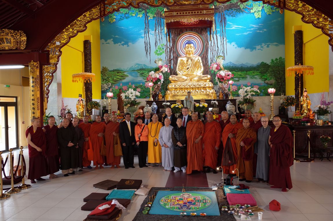 Đạo tràng Mạn Đà La Quan Thế Âm Bồ Tát (Chùa Khánh Anh,Évry)