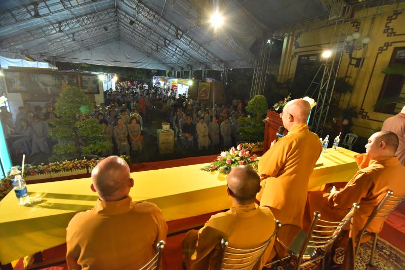 TP.HCM: Long trọng khai mạc triển lãm và hội chợ Văn hóa Phật giáo chào mừng đại lễ Phật đản PL.2561- PL.2017