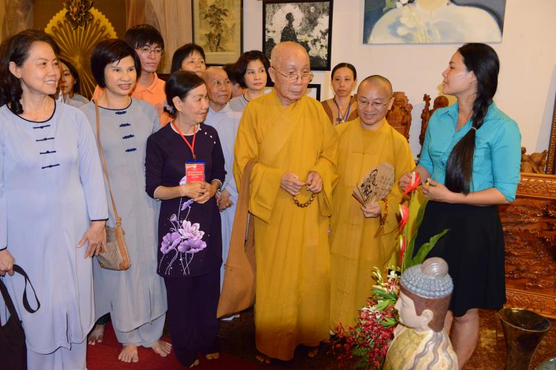 TP.HCM: Long trọng khai mạc triển lãm và hội chợ Văn hóa Phật giáo chào mừng đại lễ Phật đản PL.2561- PL.2017