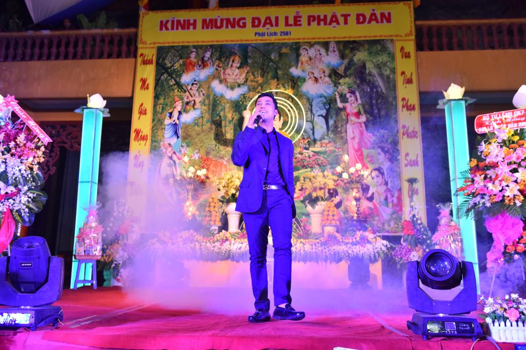 TP.HCM : Tưng bừng đêm văn nghệ kính mừng lễ Phận đản PL.2561- DL.2017