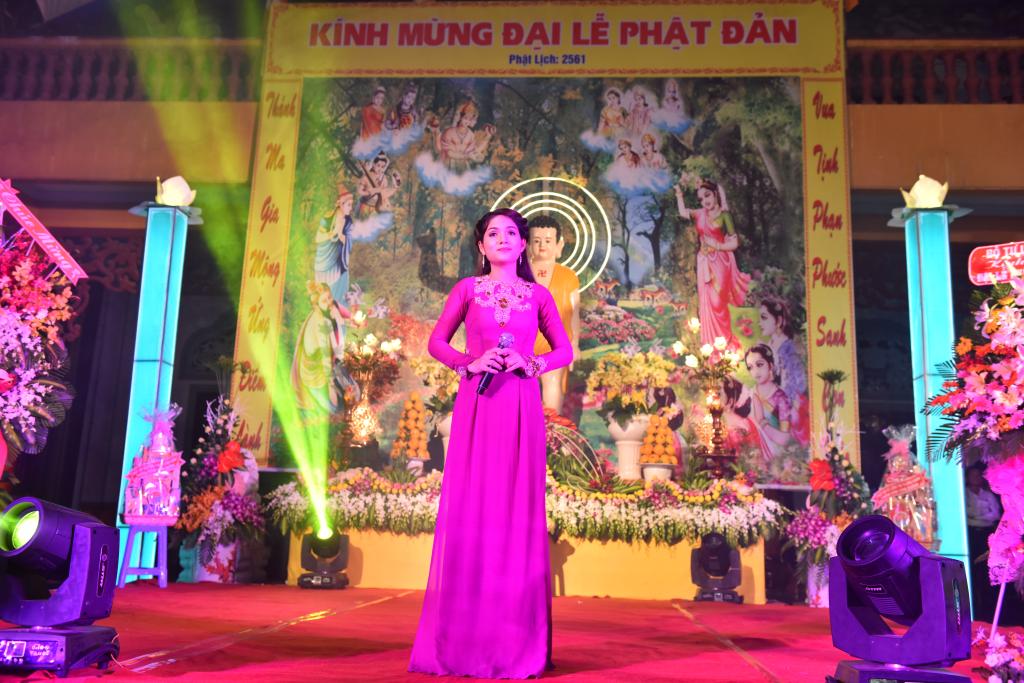 TP.HCM : Tưng bừng đêm văn nghệ kính mừng lễ Phận đản PL.2561- DL.2017