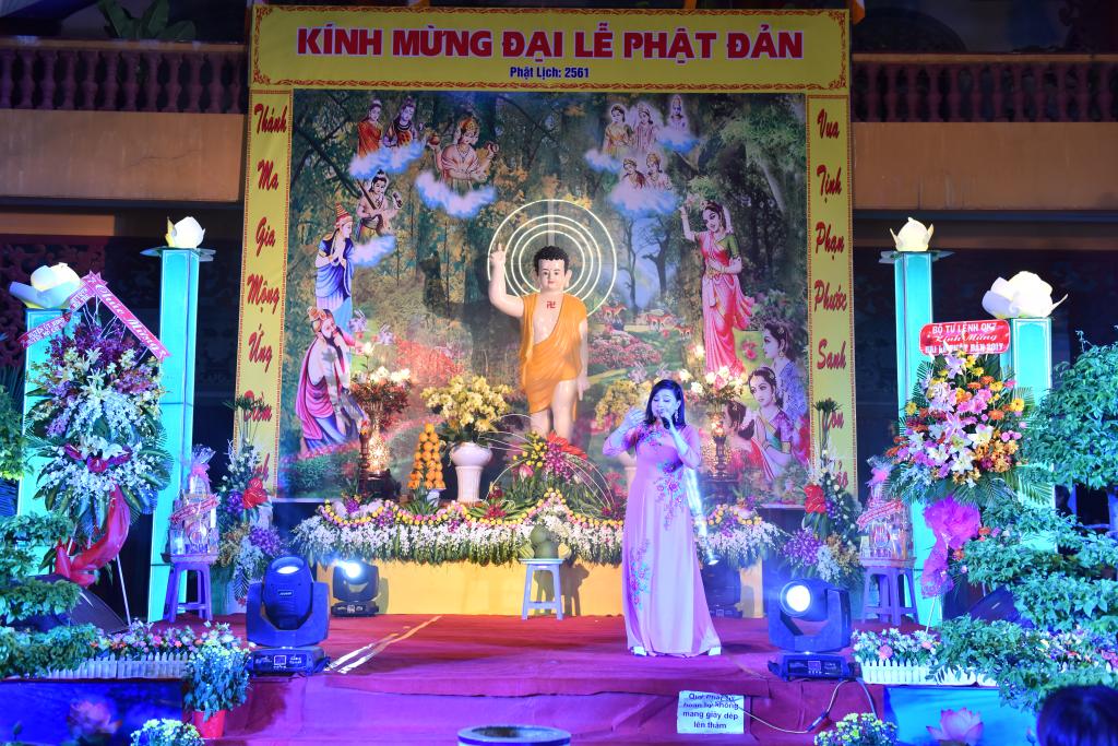 TP.HCM : Tưng bừng đêm văn nghệ kính mừng lễ Phận đản PL.2561- DL.2017