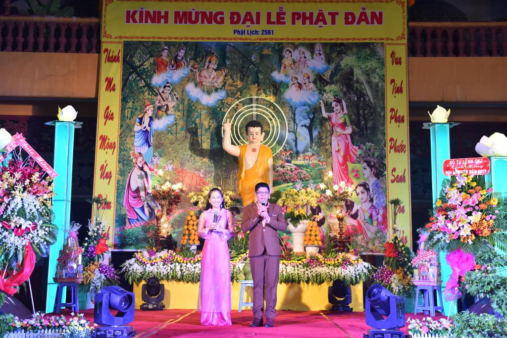 TP.HCM : Tưng bừng đêm văn nghệ kính mừng lễ Phận đản PL.2561- DL.2017