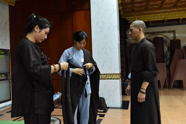Thiêng liêng đại lễ xuất gia gieo duyên tại chùa Giác Ngộ
