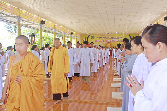 Gia Lai:Khóa Tu Một Ngày An Lạc