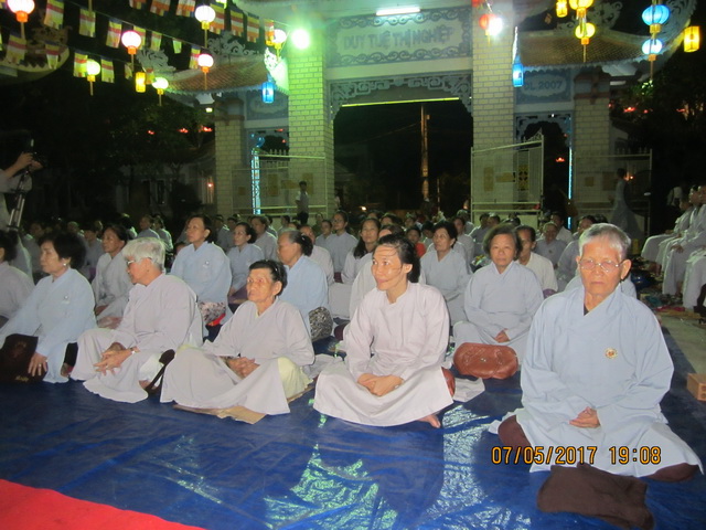 Thượng tọa Thích Thông Huệ thuyết giảng tại chùa Đức Hòa