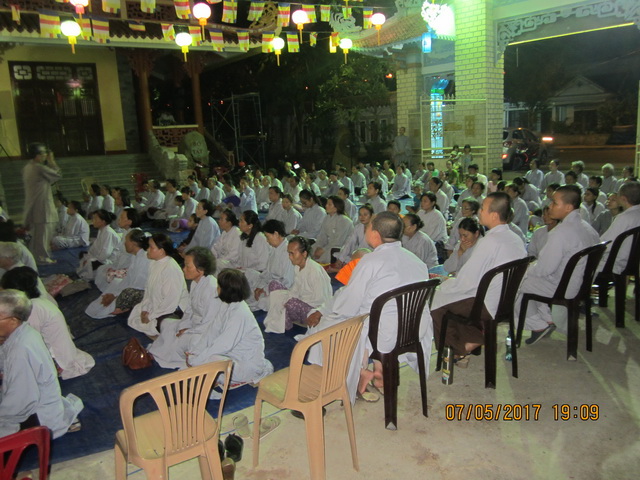 Thượng tọa Thích Thông Huệ thuyết giảng tại chùa Đức Hòa