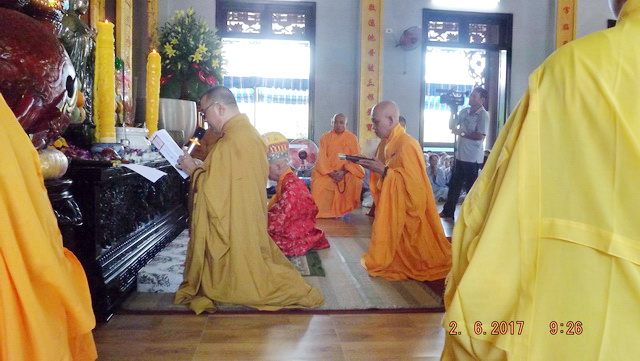 Chùa Linh Sơn Pháp Ấn: Lễ khai kinh mở đầu lễ khánh tạ lạc thành chánh điện.