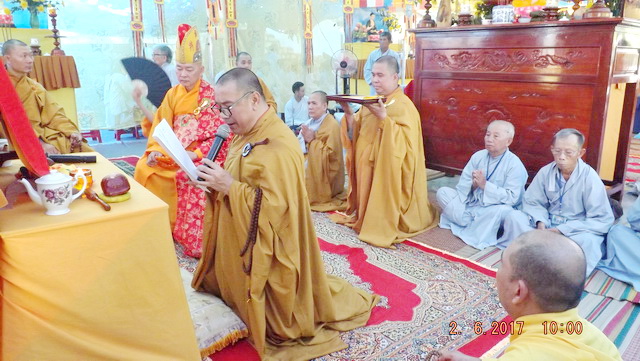 Chùa Linh Sơn Pháp Ấn: Lễ khai kinh mở đầu lễ khánh tạ lạc thành chánh điện.