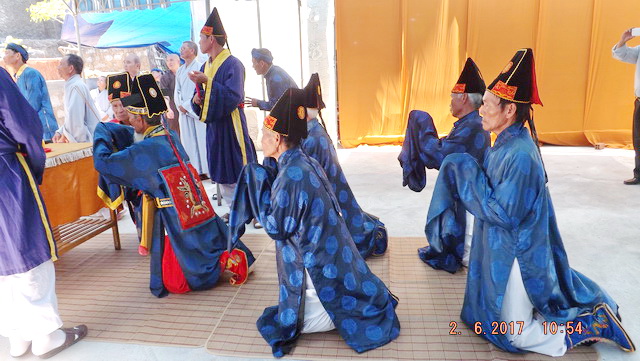 Chùa Linh Sơn Pháp Ấn: Lễ khai kinh mở đầu lễ khánh tạ lạc thành chánh điện.