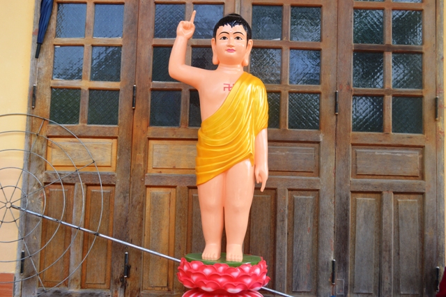 Thăm Chùa Đại Hải trên đảo Bãi Giếng (Khải Lương- Vạn Thạnh) mùa Phật đản 2017