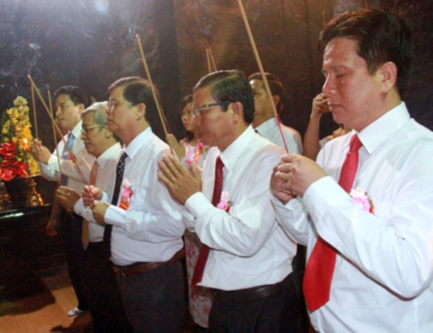 Khánh Hòa: Ban Trị Sự PG tỉnh dâng hương Lễ Hội Tháp Bà