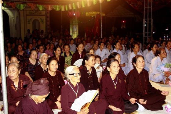 Đêm hoa đăng cầu nguyện hòa bình tại chùa Kim Thành - Nga Sơn