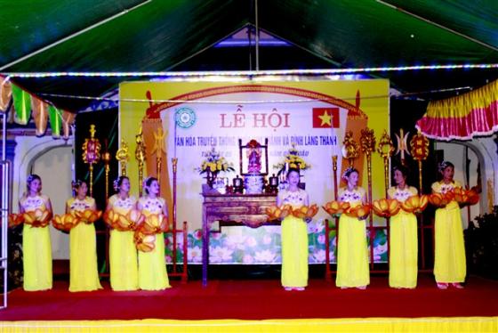Đêm hoa đăng cầu nguyện hòa bình tại chùa Kim Thành - Nga Sơn