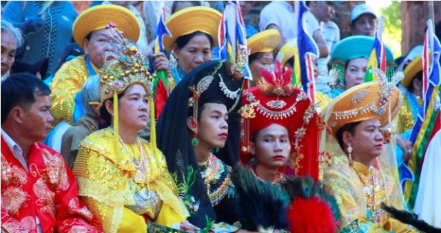 Khánh Hòa: Ban Trị Sự PG tỉnh dâng hương Lễ Hội Tháp Bà