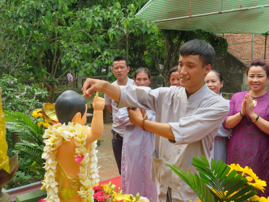 Thanh Hóa: Chùa Vĩnh Nghiêm tổ chức đại lễ Phật đản PL 2561