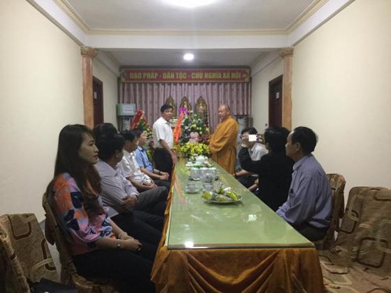 Ban Dân vận tỉnh ủy chúc mừng Phật đản BTS PG TP. Sầm Sơn