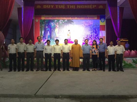 Ban Dân vận tỉnh ủy chúc mừng Phật đản BTS PG TP. Sầm Sơn