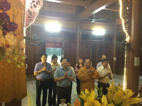 Ban Dân vận tỉnh ủy chúc mừng Phật đản BTS PG TP. Sầm Sơn