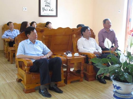 Lãnh đạo tỉnh,thành phố Thanh Hóa chúc mừng chư tôn đức và Phật tử TVTL Hàm Rồng nhân đại lễ Phật đản