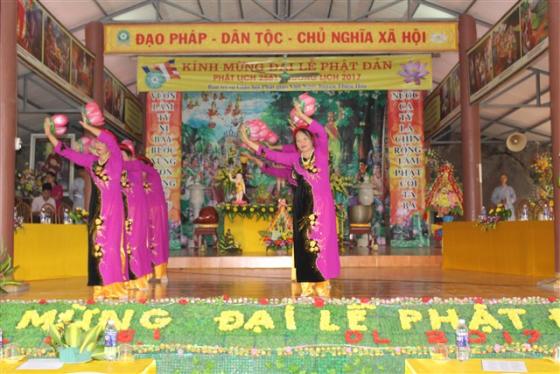 Phật giáo Thiệu Hóa kính mừng Phật đản (PL. 2561)
