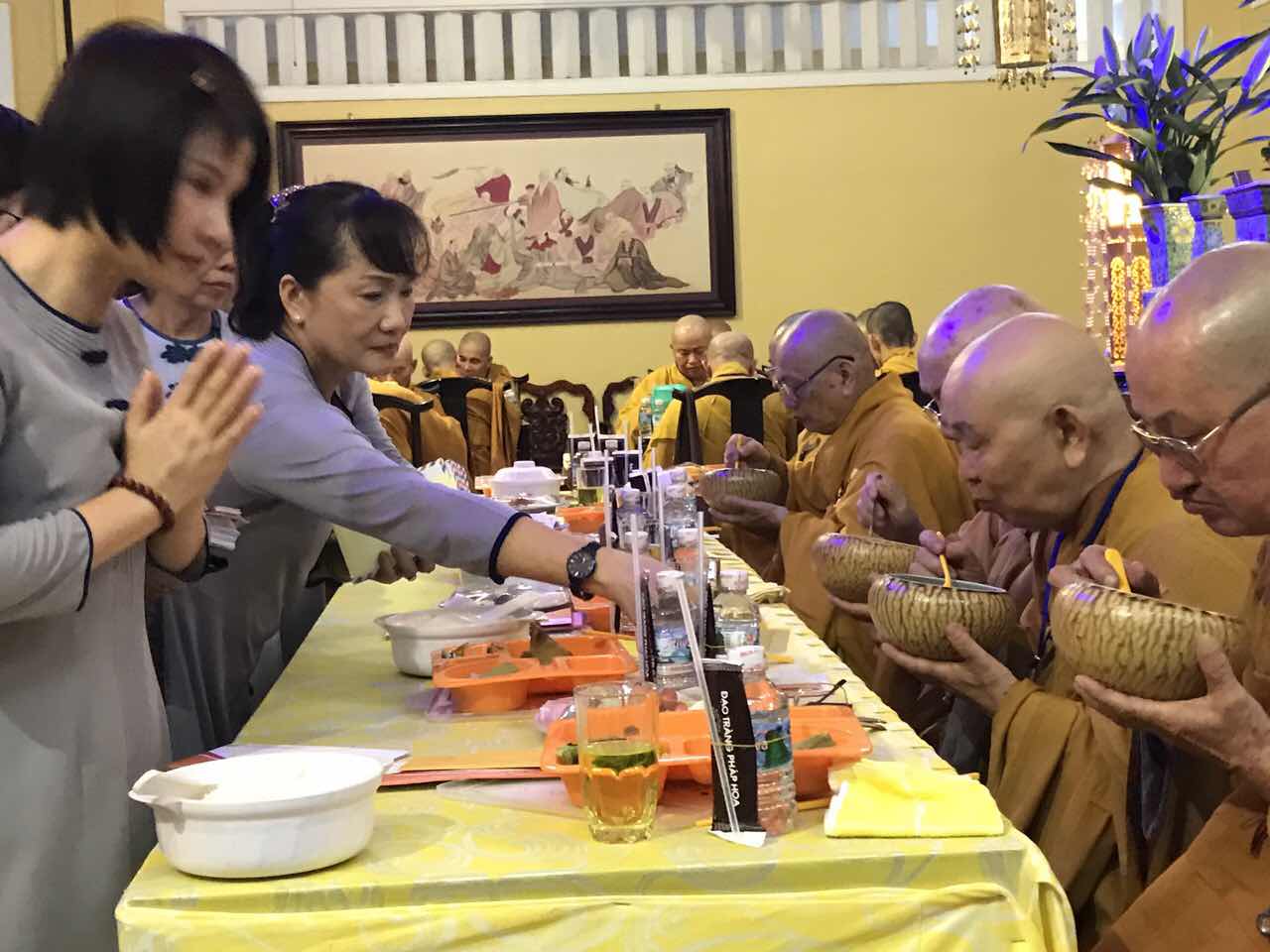 QUỸ DẠO PHẬT NGÀY NAY CÚNG DƯỜNG TRƯỜNG HẠ CHÙA ẤN QUANG