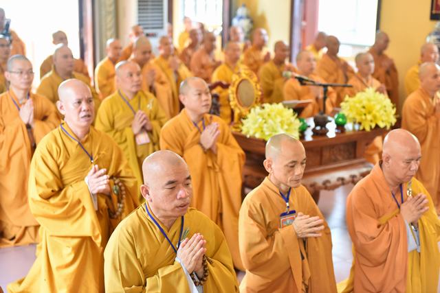 QUỸ DẠO PHẬT NGÀY NAY CÚNG DƯỜNG TRƯỜNG HẠ CHÙA ẤN QUANG