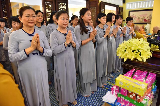 QUỸ DẠO PHẬT NGÀY NAY CÚNG DƯỜNG TRƯỜNG HẠ CHÙA ẤN QUANG