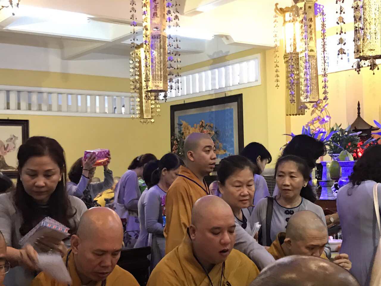 QUỸ DẠO PHẬT NGÀY NAY CÚNG DƯỜNG TRƯỜNG HẠ CHÙA ẤN QUANG