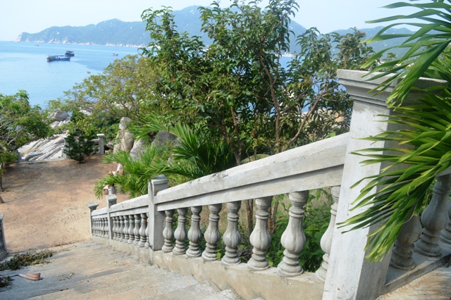 Thăm Chùa Đại Hải trên đảo Bãi Giếng (Khải Lương- Vạn Thạnh) mùa Phật đản 2017