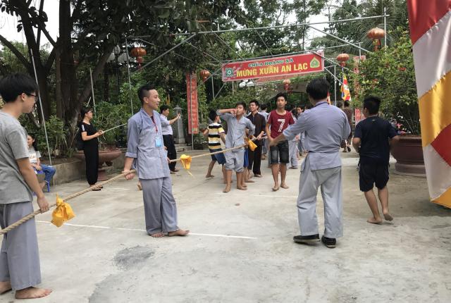 Hưng Yên: Khoá tu tuổi trẻ chùa Hoàng Xá