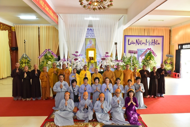 Chùa Giác Ngộ điếu viếng lễ tang HT. Thích Quang Đạo và Mẫu thân ĐĐ. Thích Phước Huệ
