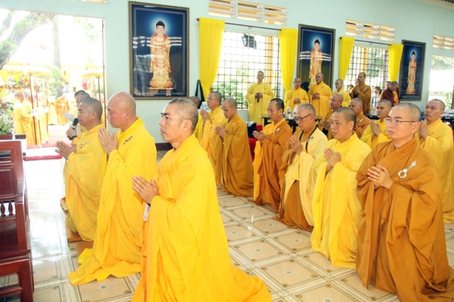 Lễ nhập kim quan cố HT.Thích Quang Đạo