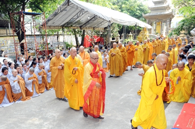 Lễ nhập kim quan cố HT.Thích Quang Đạo