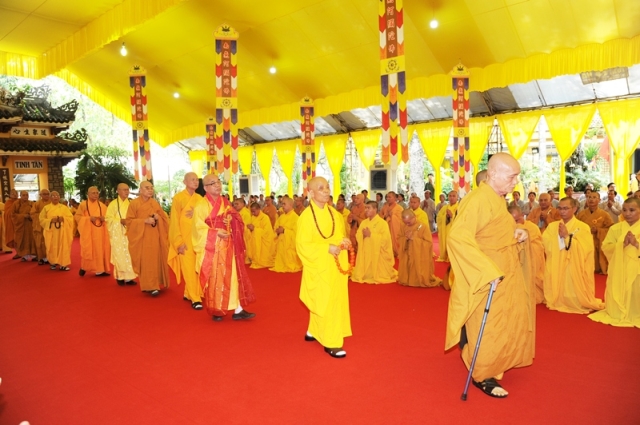 Lễ nhập kim quan cố HT.Thích Quang Đạo