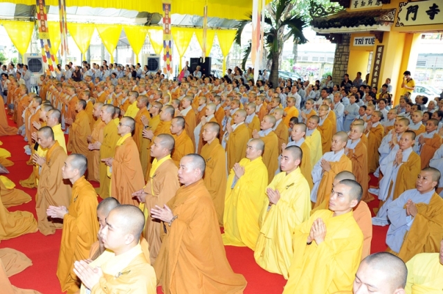 Lễ nhập kim quan cố HT.Thích Quang Đạo