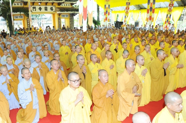 Lễ nhập kim quan cố HT.Thích Quang Đạo