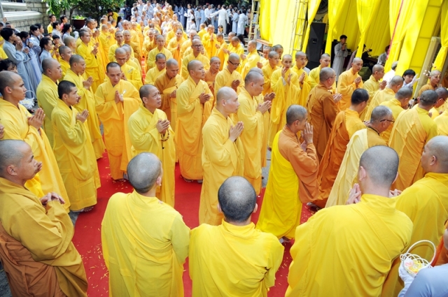 Lễ nhập kim quan cố HT.Thích Quang Đạo