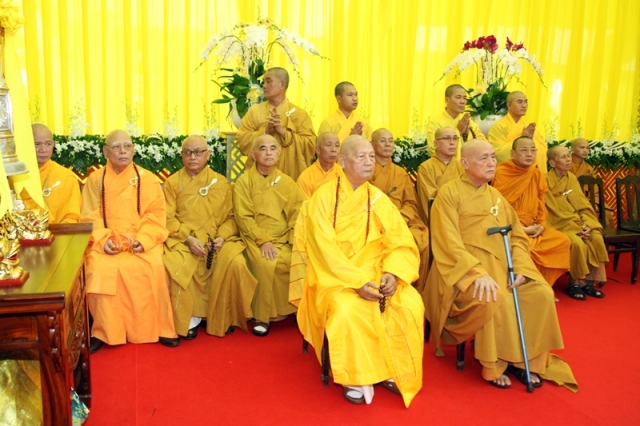 Lễ nhập kim quan cố HT.Thích Quang Đạo